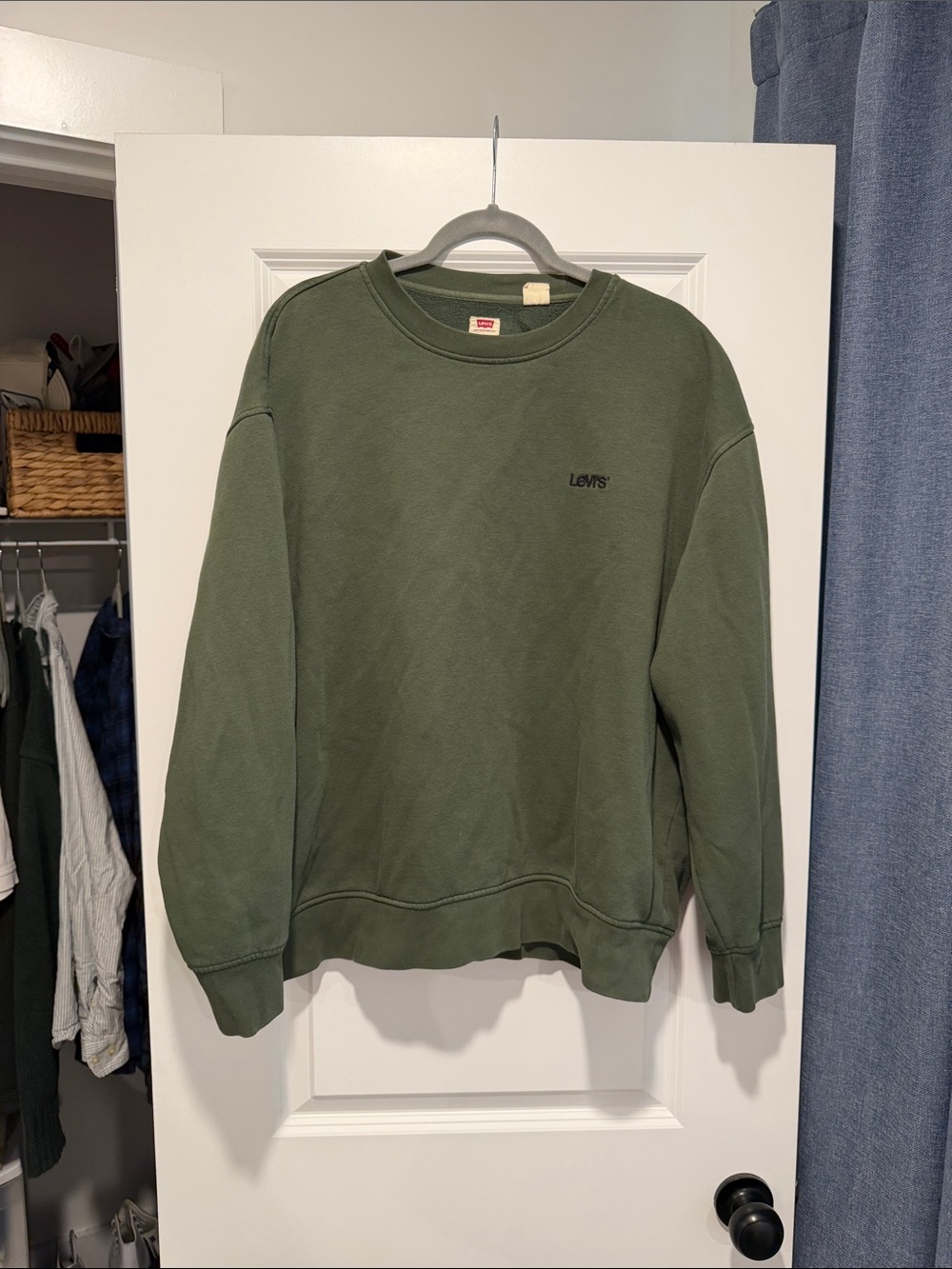 Levi's Men's Olive Green Crewneck Sweatshirt